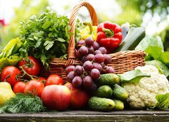 Samolepka flie 200 x 144  Fresh organic vegetables in wicker basket in the garden, 200 x 144 cm