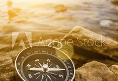 Samolepka flie 145 x 100, 60262537 - compass on the shore at sunrise - kompas na pobe pi vchodu slunce