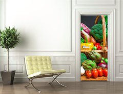 Samolepka na dvee flie 90 x 220, 61518085 - Raw vegetables in wicker basket on wooden table