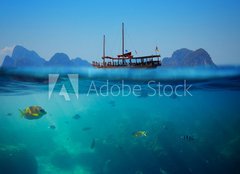 Fototapeta254 x 184  Tropical underwater shot splitted with ship and sky, 254 x 184 cm