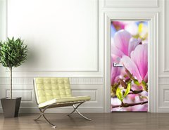 Samolepka na dvee flie 90 x 220, 64325849 - Beautiful blossoming magnolia tree in the spring time