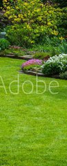 Samolepka na dvee flie 90 x 220  Gartenansicht mit Rasen und Bepflanzung, 90 x 220 cm