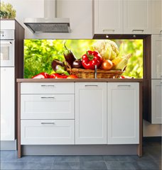 Fototapeta do kuchyn flie 180 x 60, 67464295 - Fresh Organic Bio Vegetable in a Basket over Nature Background - erstv organick bio zeleniny v koi nad prodou pozad