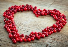 Fototapeta174 x 120  heart shape of fresh berries, 174 x 120 cm