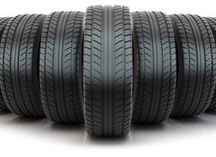 Fototapeta160 x 116  Group of automotive tires, 160 x 116 cm