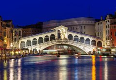 Samolepka flie 145 x 100  Night view of Rialto bridge and Grand Canal in Venice. Italy, 145 x 100 cm