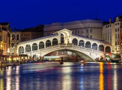 Fototapeta vliesov 270 x 200, 73248153 - Night view of Rialto bridge and Grand Canal in Venice. Italy