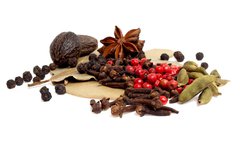 Fototapeta papr 184 x 128, 73902901 - Spices isolated on white background - Koen izolovanch na blm pozad
