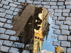 Fototapeta vliesov 270 x 200, 73939709 - Astronomical clock in Prague in puddle