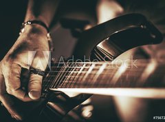 Fototapeta pltno 330 x 244, 75672413 - Rockman Guitar Player