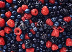 Samolepka flie 100 x 73, 78821273 - blueberies, raspberries and black berries shot top down - blueberies, maliny a ern bobule zastelen shora dol