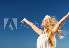 Fototapeta papr 184 x 128, 79888302 - beautiful woman enjoying summer outdoors - krsn ena se t letn venku