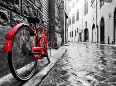 Fototapeta papr 360 x 266, 95275197 - Retro vintage red bike on cobblestone street in the old town. Color in black and white - Retro vinobran erven kolo na dldn ulici ve starm mst. Barva ern a bl