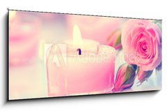 Obraz 1D - 120 x 50 cm F_AB76560272 - Valentine`s Day. Pink heart shaped candles and rose flowers - Valentn. Svky ve tvaru rovho srdce a rov kvty