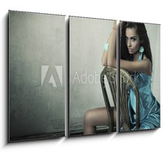 Obraz 3D tdln - 105 x 70 cm F_BB21116127 - Stunning brunette beauty sitting on a chair