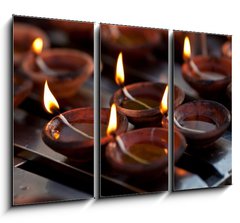 Obraz   Candles at Shwedagon Paya Pagoda in Yangon, Myanmar, 105 x 70 cm