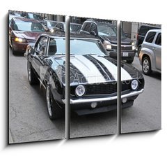 Obraz 3D tdln - 105 x 70 cm F_BB65500972 - American muscle car on a street in Chicago
