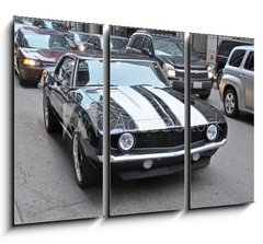 Obraz   American muscle car on a street in Chicago, 105 x 70 cm