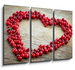 Obraz 3D tdln - 105 x 70 cm F_BB69731363 - heart shape of fresh berries - tvar srdce erstvch bobul