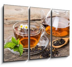 Obraz 3D tdln - 105 x 70 cm F_BB76902225 - Tea composition with mint leaf on wooden palette