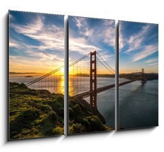 Obraz 3D tdln - 105 x 70 cm F_BB78121192 - Golden Gate Bridge in San Francisco sunrise