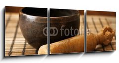 Obraz 3D třídílný - 150 x 50 cm F_BM40793725 - tibetische Klangschale
