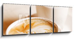 Obraz 3D tdln - 150 x 50 cm F_BM41936677 - Coffee cup with artistic cream decoration