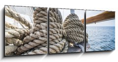 Obraz 3D tdln - 150 x 50 cm F_BM63459591 - Wooden pulley and ropes on old yacht. - Devn kladka a lana na star jacht.