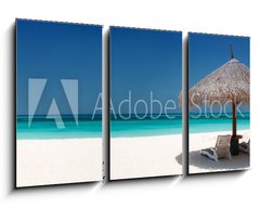 Obraz 3D tdln - 90 x 50 cm F_BS23203277 - Sonnenliegen am Strand