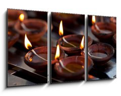 Obraz 3D tdln - 90 x 50 cm F_BS36476544 - Candles at Shwedagon Paya Pagoda in Yangon, Myanmar