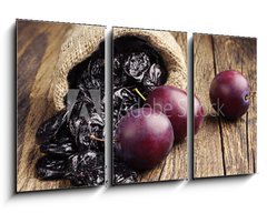 Obraz 3D tdln - 90 x 50 cm F_BS70640969 - Prunes with plums in small sack - Slivky se vestkami v malm pytli