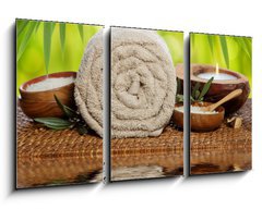 Obraz 3D tdln - 90 x 50 cm F_BS70800084 - Spa background with rolled towel, bamboo and candlelight