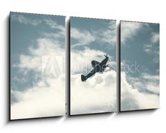 Obraz 3D tdln - 90 x 50 cm F_BS72446158 - Fighter plane on cloudy sky - Bojov letadlo na zataen obloze