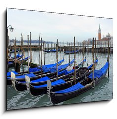 Sklenn obraz 1D - 100 x 70 cm F_E34081600 - Italy, Venice gondola parking at sunset - Itlie, bentsk gondolov parkovit pi zpadu slunce