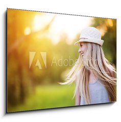 Sklenn obraz 1D - 100 x 70 cm F_E76895650 - Beautiful woman outside in a park. - Krsn ena venku v parku.