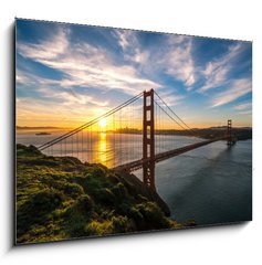 Sklenn obraz 1D - 100 x 70 cm F_E78121192 - Golden Gate Bridge in San Francisco sunrise