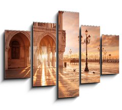 Obraz 5D ptidln - 150 x 100 cm F_GB261752834 - San Marco in Venice, Italy at a dramatic sunrise