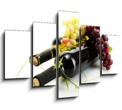 Obraz 5D ptidln - 150 x 100 cm F_GB44046093 - bottles of wine and ripe grapes isolated on white - lhve vna a zral hrozny izolovanch na blm