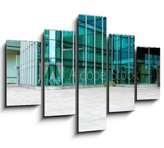 Obraz 5D ptidln - 150 x 100 cm F_GB81387046 - Empty road near modern building exterior
