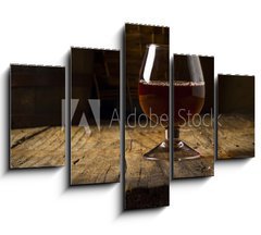 Obraz 5D ptidln - 150 x 100 cm F_GB94348005 - Glass white wine and bunch grapes on background of wooden  - Sklenn bl vno a svazek hrozn na pozad devnch