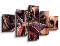 Obraz 5D ptidln - 125 x 70 cm F_GS222904649 - close up of star anise on wooden plank, slective focus