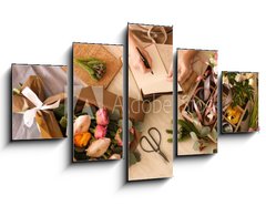 Obraz 5D ptidln - 125 x 70 cm F_GS266667837 - Florist writing in notebook at table