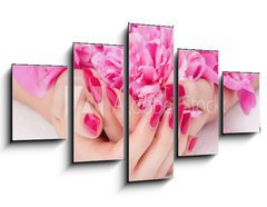 Obraz ptidln 5D - 125 x 70 cm F_GS32966573 - Woman cupped hands with pink manicure holding a flower