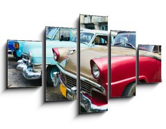 Obraz ptidln 5D - 125 x 70 cm F_GS36605384 - Havana, Cuba. Street scene with old cars. - Havana, Kuba. Poulin scna se starmi vozy.