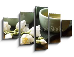 Obraz 5D ptidln - 125 x 70 cm F_GS42047983 - Green tea with jasmine in cup and teapot on wooden table