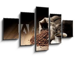 Obraz 5D ptidln - 125 x 70 cm F_GS42711739 - Coffee cup with burlap sack of roasted beans on rustic table - Kvov lek s pytlovm pytlem praench fazol na rustiklnm stole
