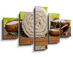 Obraz 5D ptidln - 125 x 70 cm F_GS70800084 - Spa background with rolled towel, bamboo and candlelight