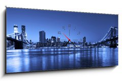 Obraz s hodinami 1D panorama - 120 x 50 cm F_AB42013041 - View of Manhattan and Brooklyn bridges and skyline at night - Pohled na mosty Manhattan a Brooklyn a panorama v noci