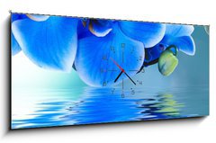 Obraz s hodinami 1D panorama - 120 x 50 cm F_AB52702092 - ramo de orqu  dea y reflejo en el agua