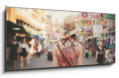 Obraz s hodinami   Young woman walking in Khao San, Bangkok, 120 x 50 cm